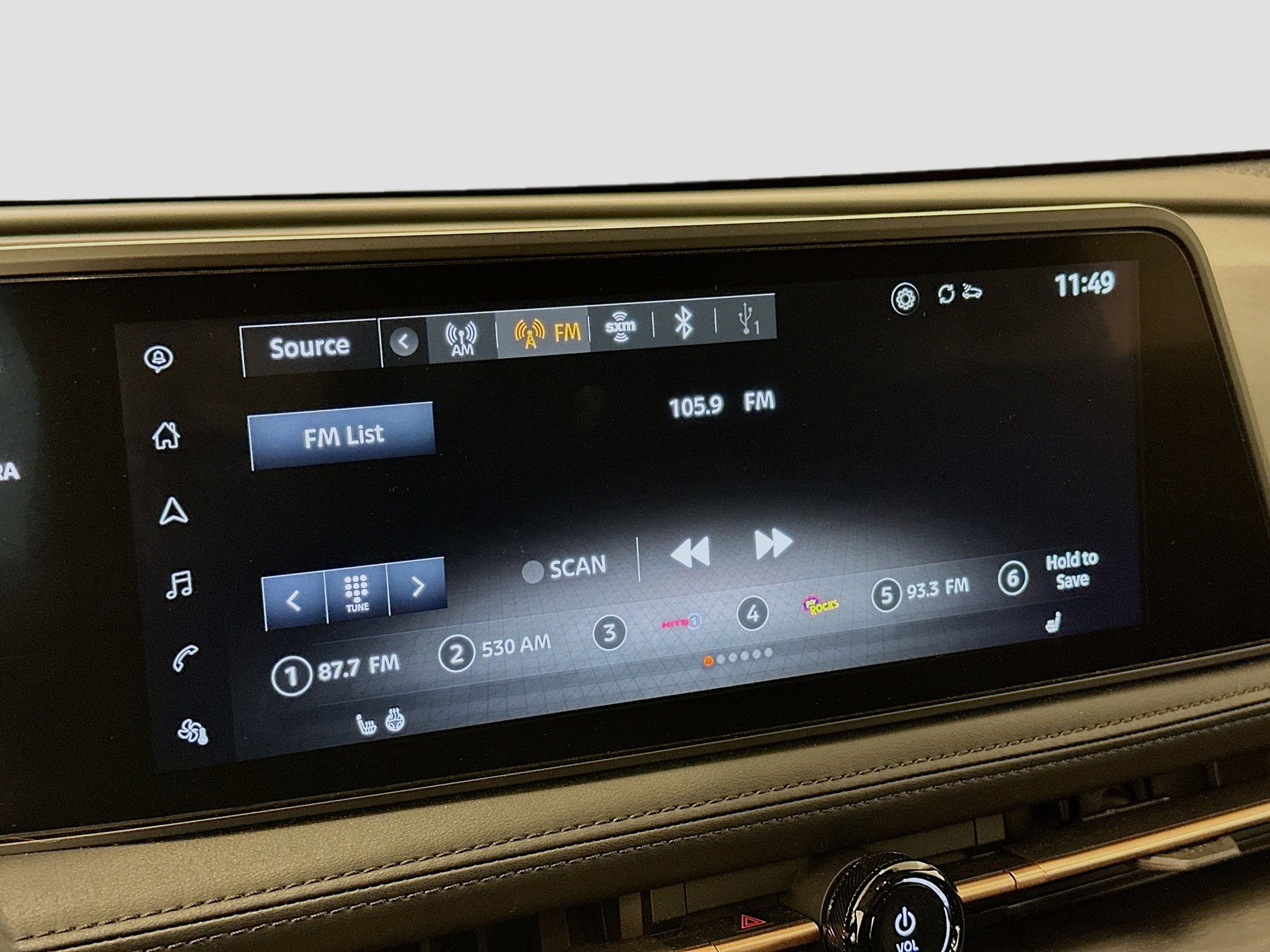 Used 2025 Nissan Ariya AWD image 21