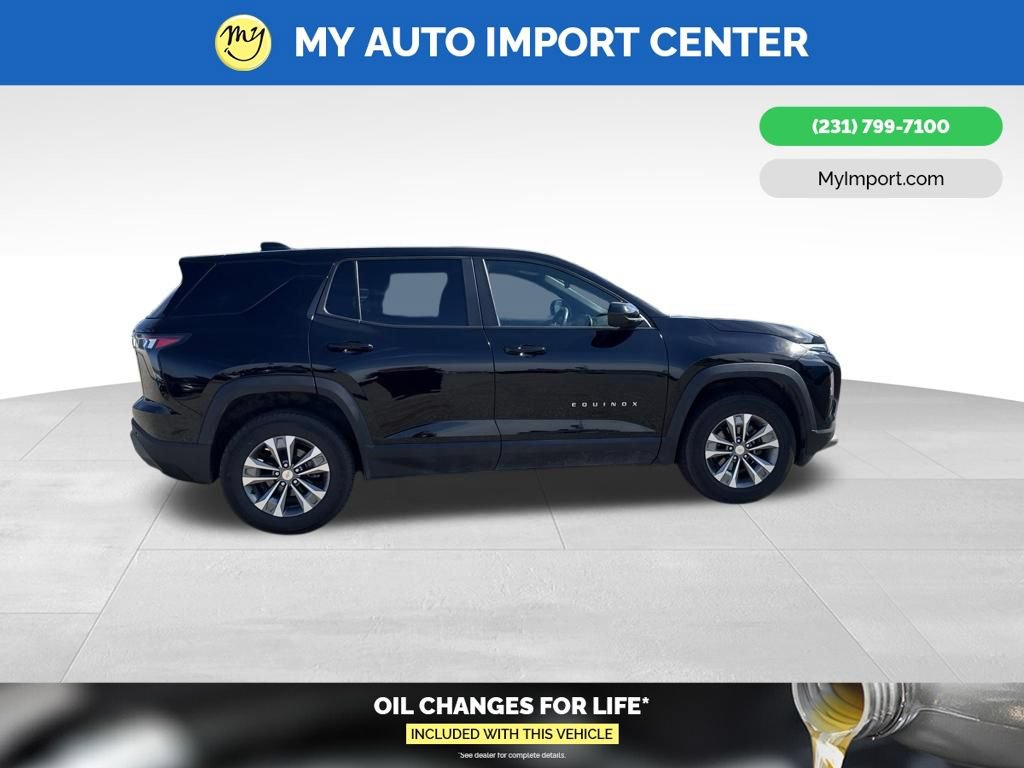 Used 2026 Chevrolet Equinox LT AWD/4WD image 8