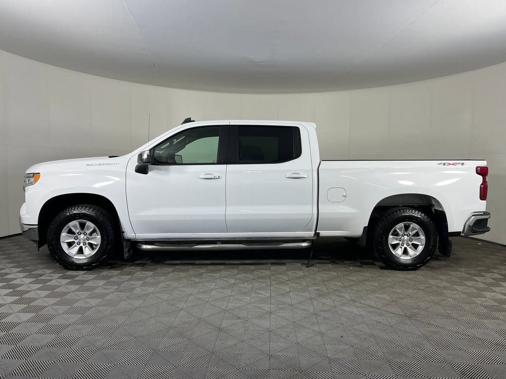 Used 2024 Chevrolet Silverado 1500 LT w/ Work Truck Package AWD/4WD image 9