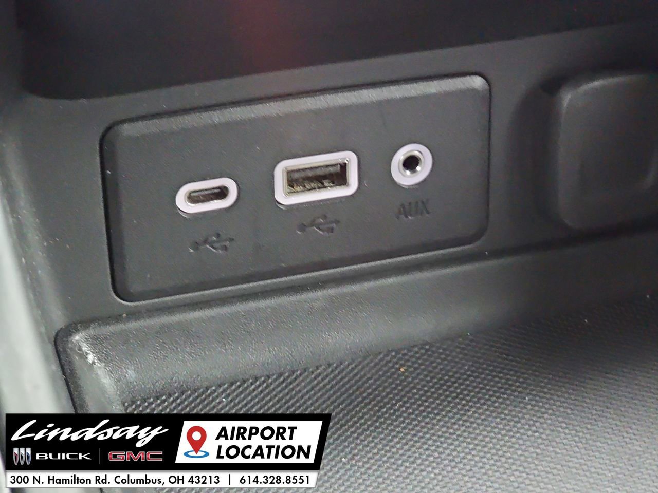 Used 2023 GMC Terrain SLE w/ Driver Convenience Package image 37