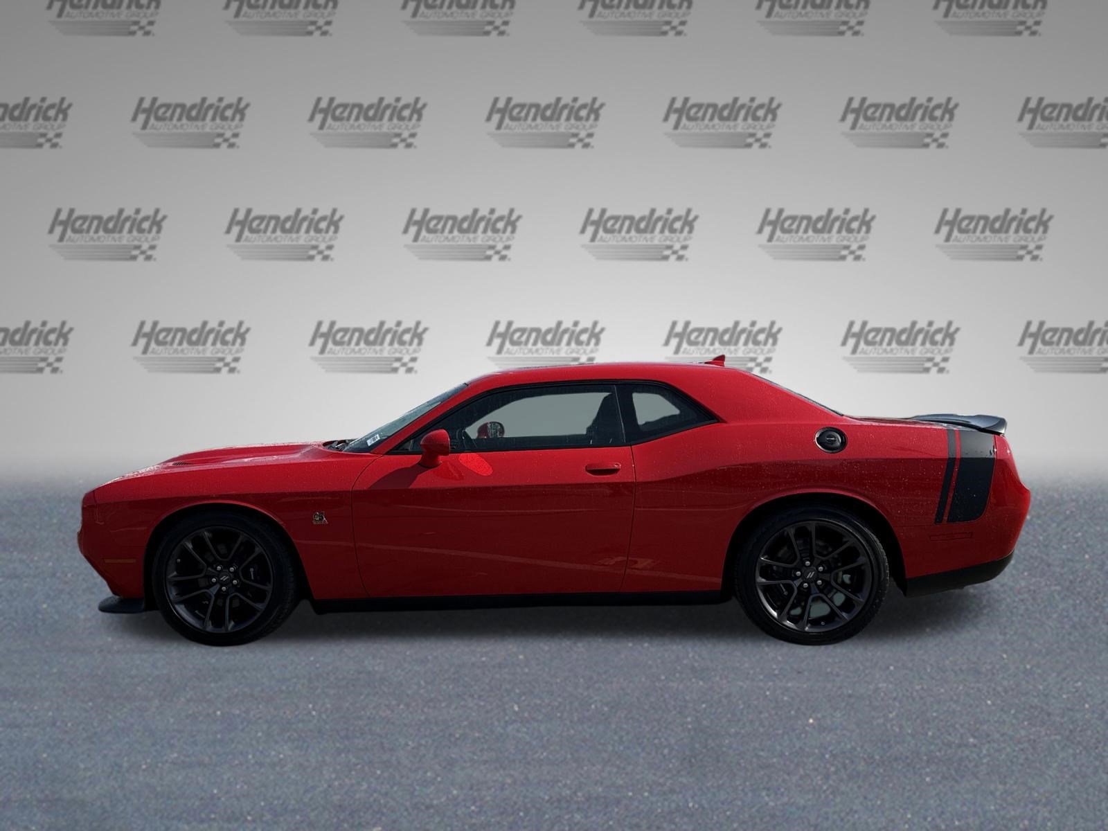 Used 2022 Dodge Challenger R/T Scat Pack w/ Driver Convenience Group image 6