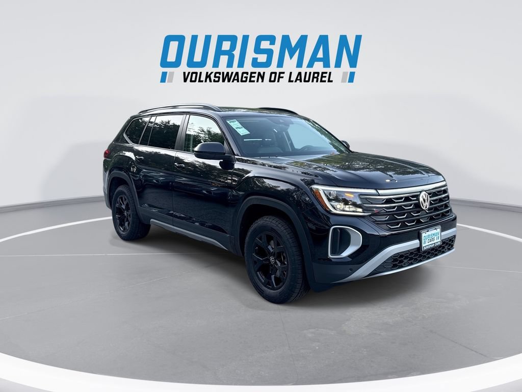 New 2026 Volkswagen Atlas Peak Edition AWD/4WD image 2