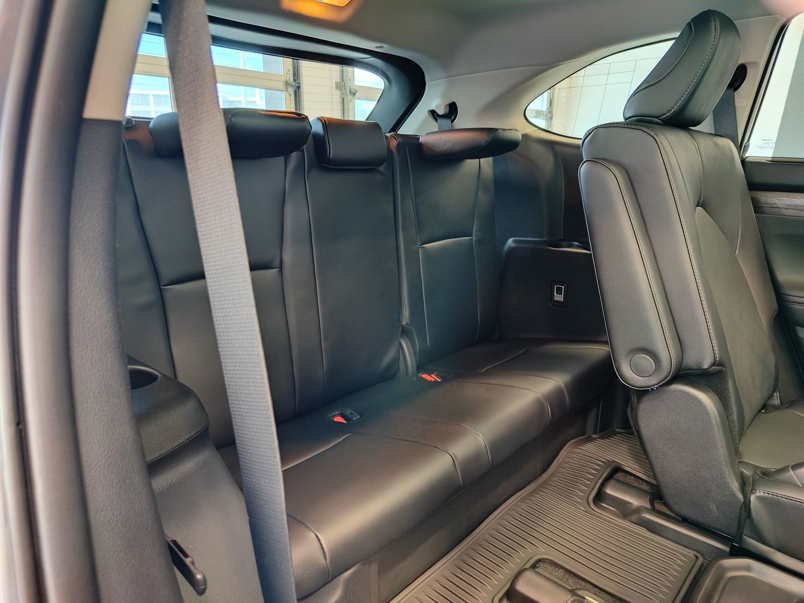 New 2026 Toyota Highlander Platinum image 18