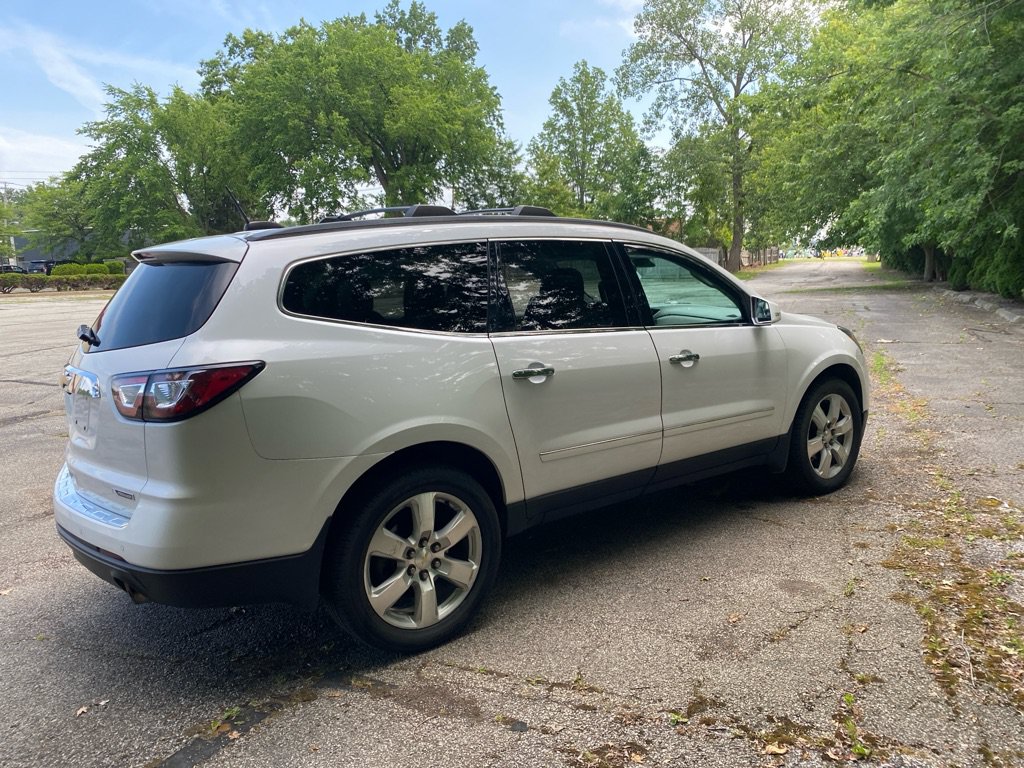Used 2017 Chevrolet Traverse Premier AWD/4WD image 5
