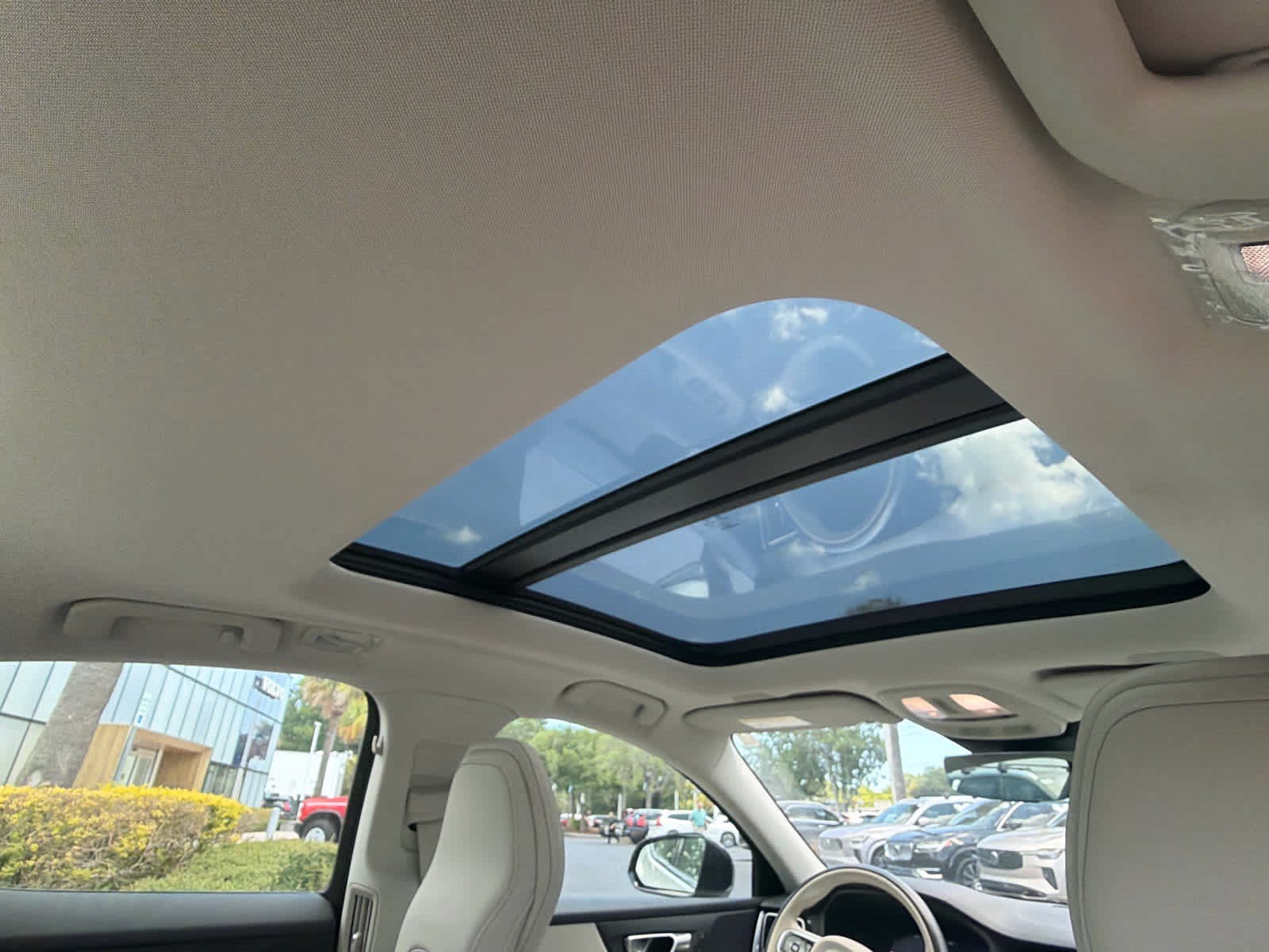 Certified 2024 Volvo S60 B5 Plus FWD image 21