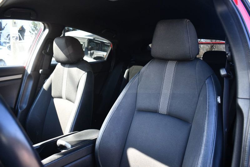 Used 2020 Honda Civic Sport image 16