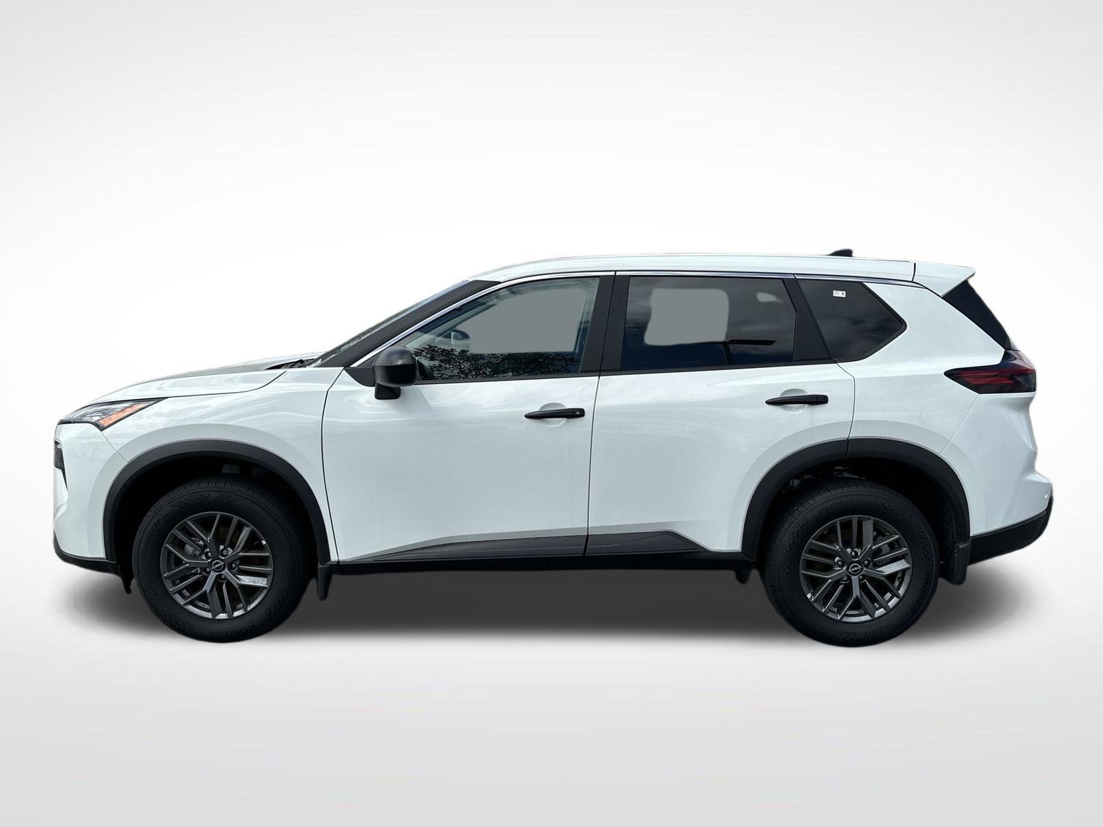 Used 2025 Nissan Rogue S AWD/4WD image 28