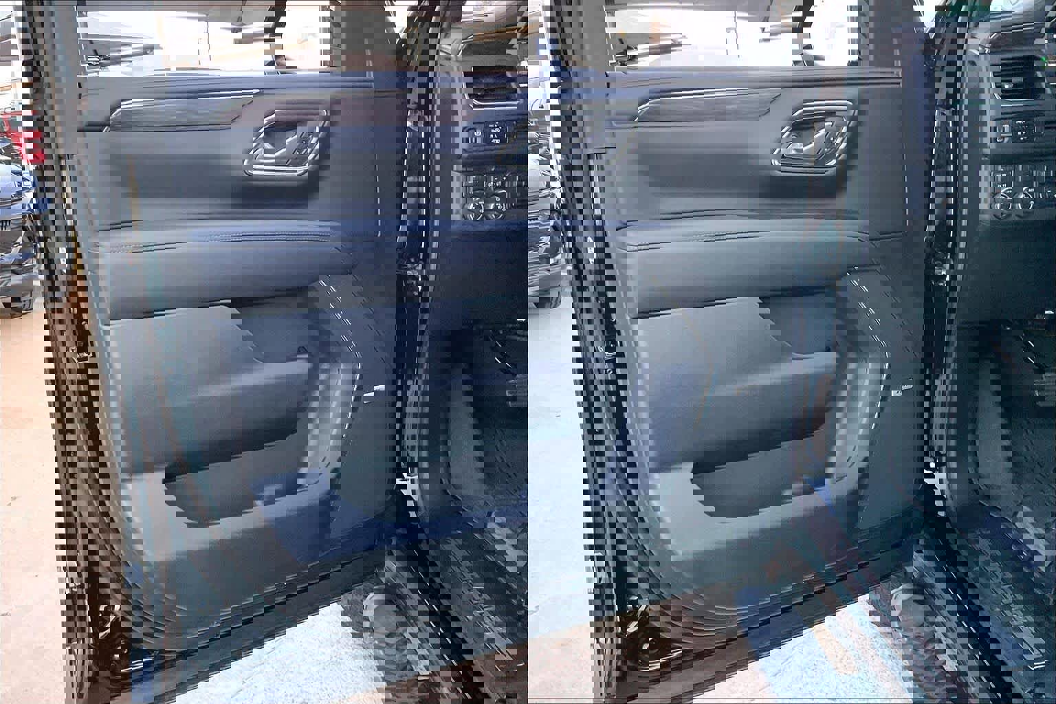 Certified 2024 Chevrolet Tahoe Z71 w/ Off-Road Capability Package image 21