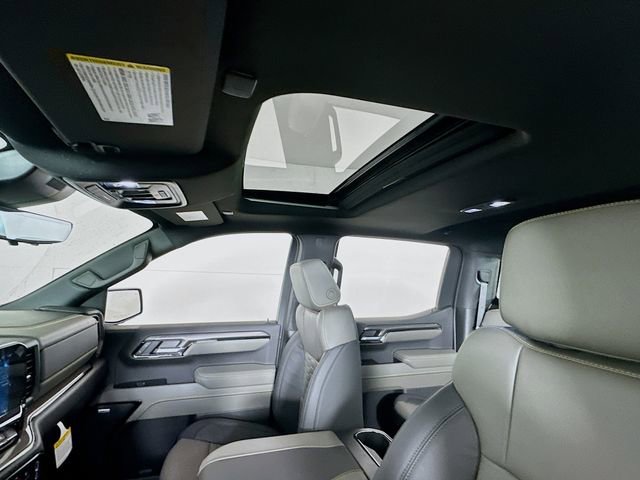 New 2026 Chevrolet Silverado 1500 ZR2 image 23