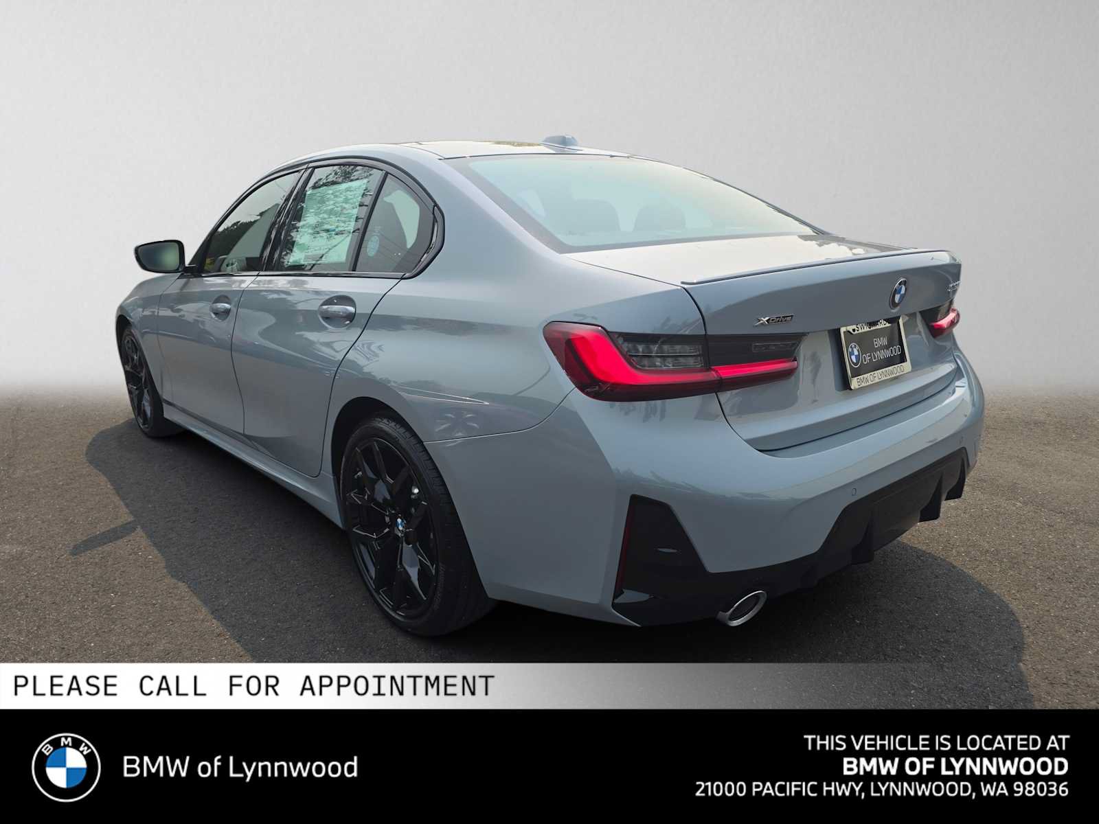 New 2026 BMW 330i xDrive Sedan w/ M Sport Package AWD/4WD image 5
