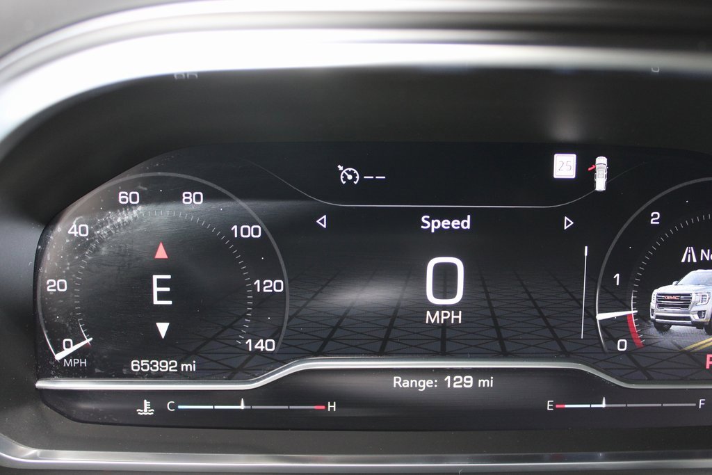 Used 2023 GMC Yukon SLT w/ SLT Luxury Package image 15