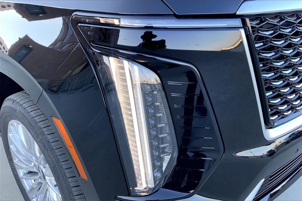 New 2026 Cadillac Escalade Luxury image 14