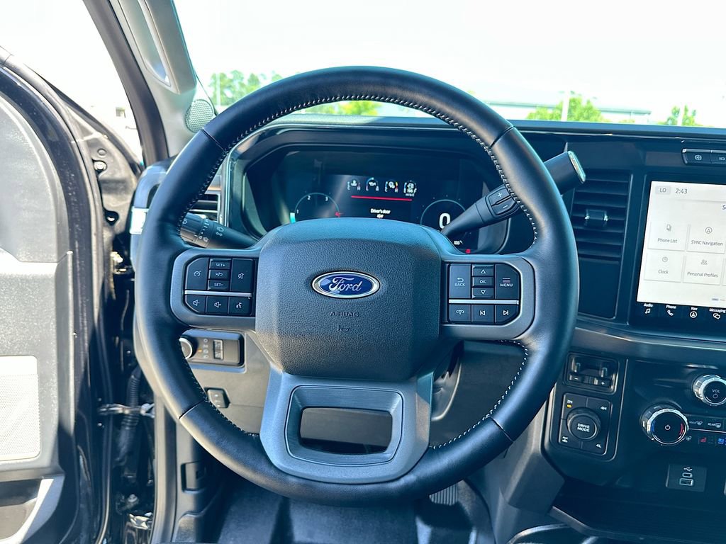 Used 2024 Ford F250 Lariat w/ Chrome Package AWD/4WD image 18