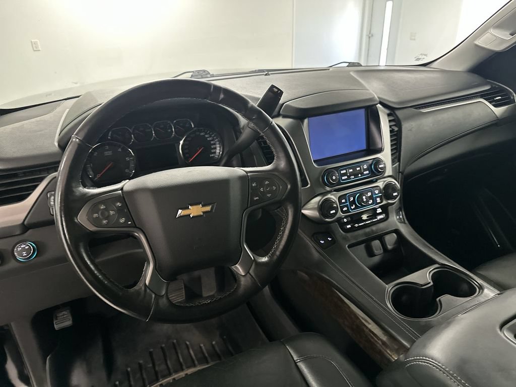 Used 2016 Chevrolet Suburban LT w/ Luxury Package AWD/4WD image 15