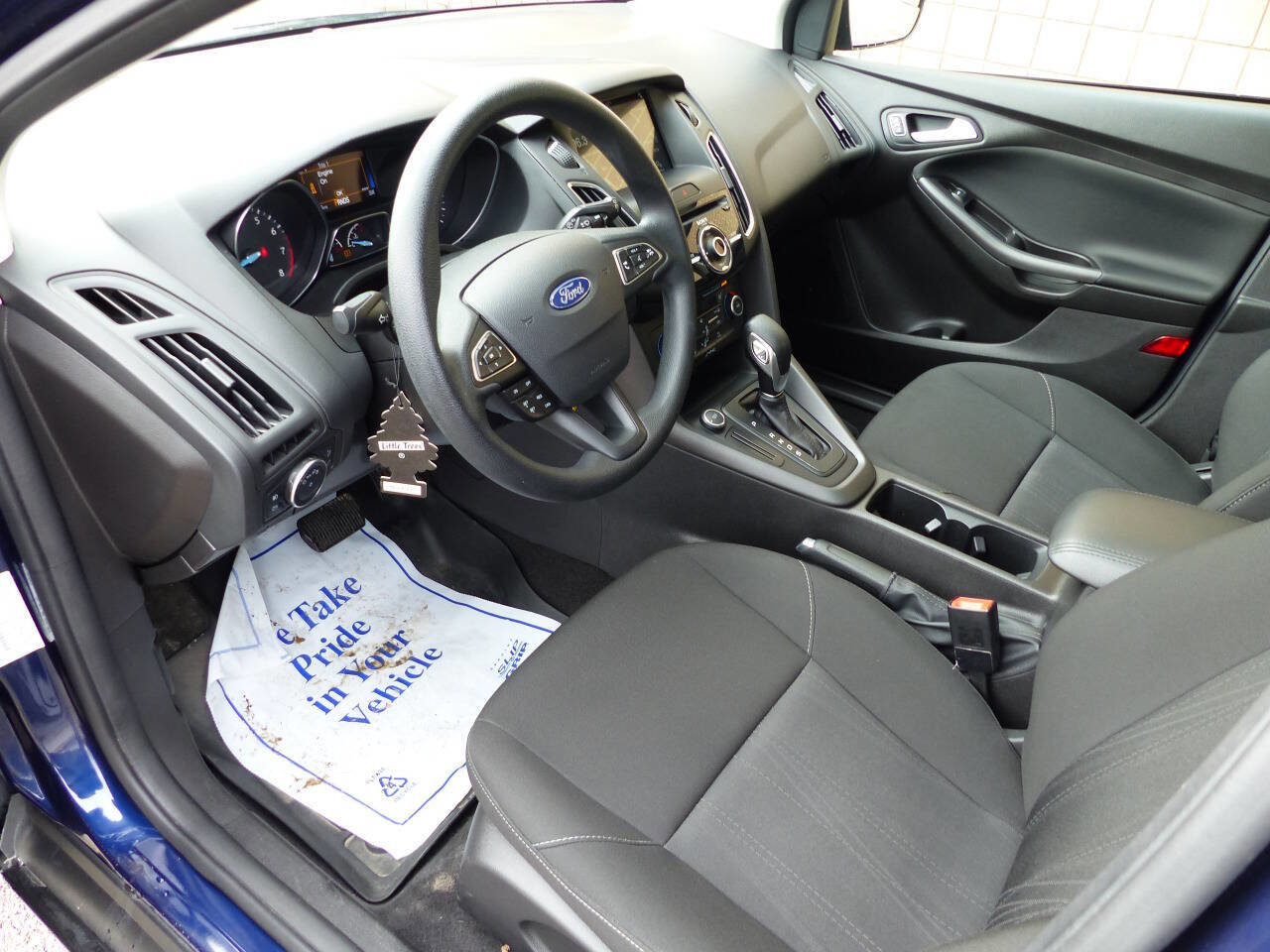 Used 2017 Ford Focus SEL image 17