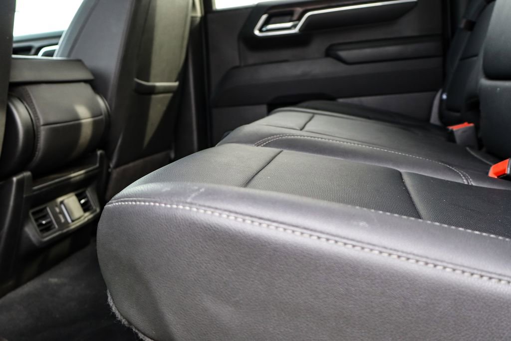 Certified 2025 GMC Sierra 1500 SLT image 12