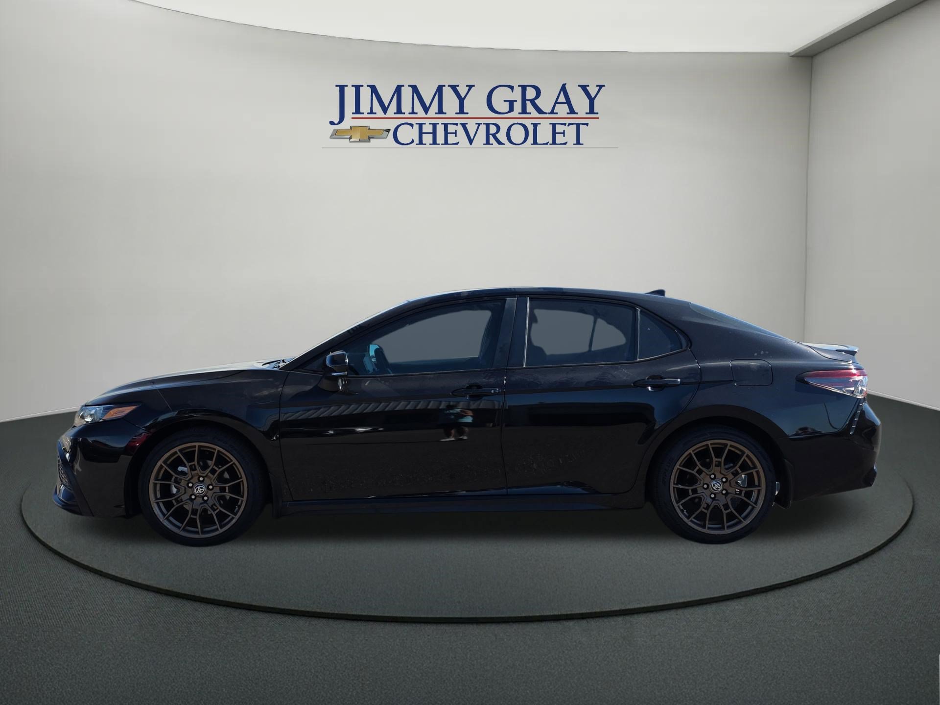 Used 2023 Toyota Camry SE w/ Convenience Package FWD image 2