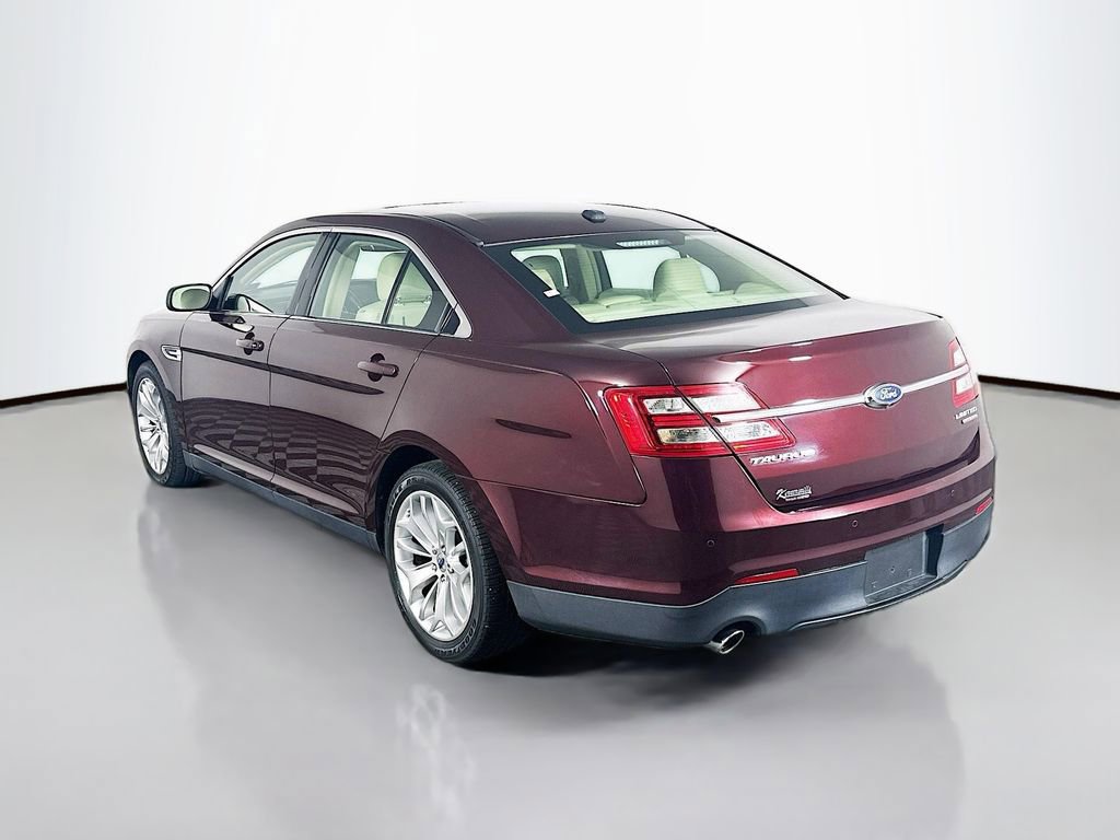 Used 2018 Ford Taurus Limited image 5
