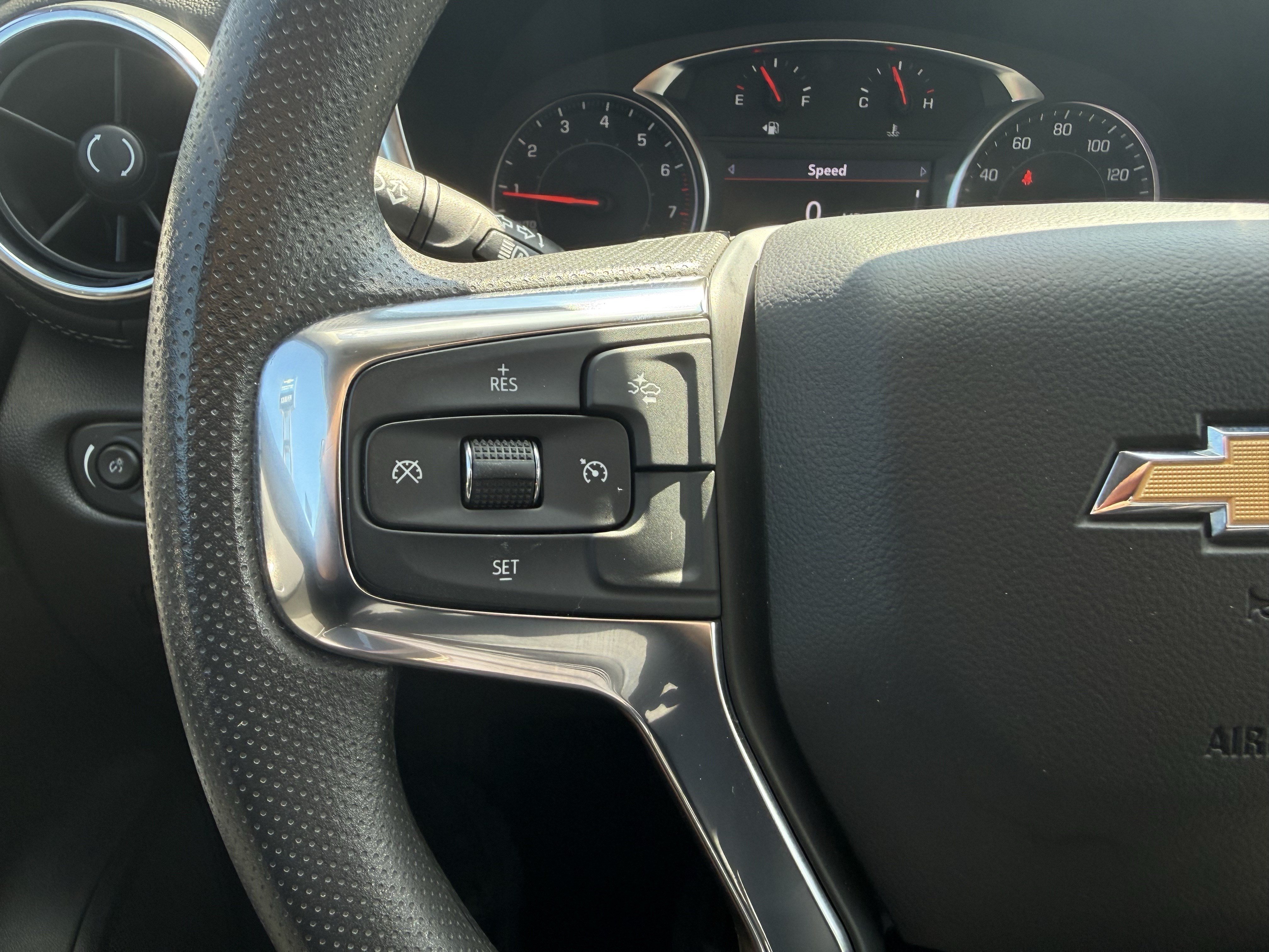 Used 2025 Chevrolet Blazer LT FWD image 18