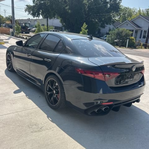 Used 2021 Alfa Romeo Giulia Quadrifoglio RWD image 6
