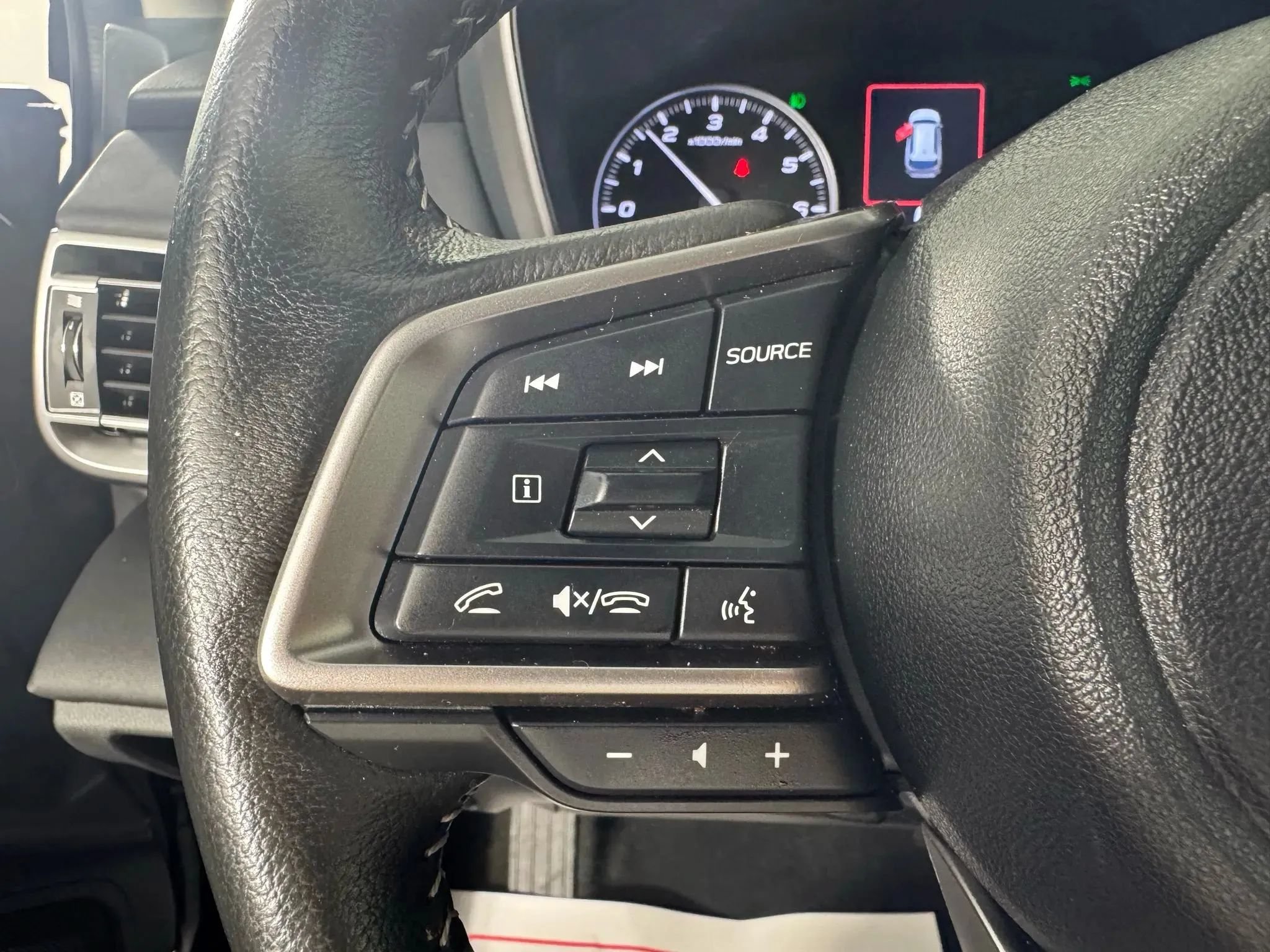 Used 2023 Subaru Outback Limited XT AWD/4WD image 15