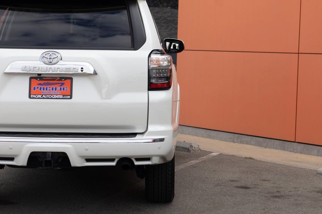 Used 2023 Toyota 4Runner Limited AWD/4WD image 12