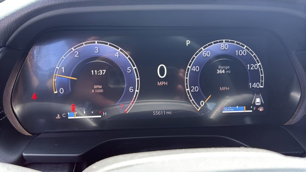 Used 2024 Jeep Grand Cherokee L Laredo AWD/4WD image 9