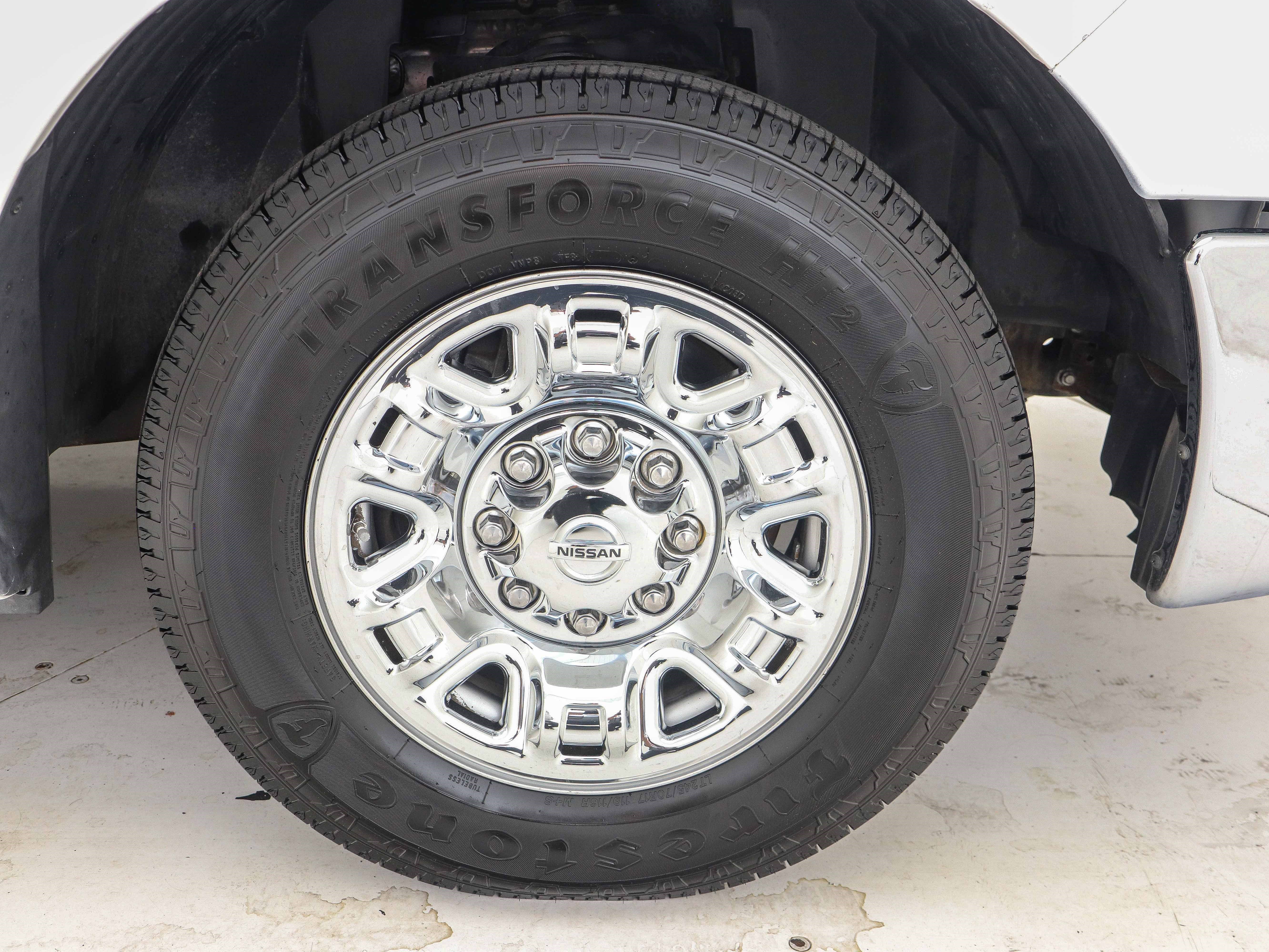 Used 2016 Nissan NV 3500 SL image 31