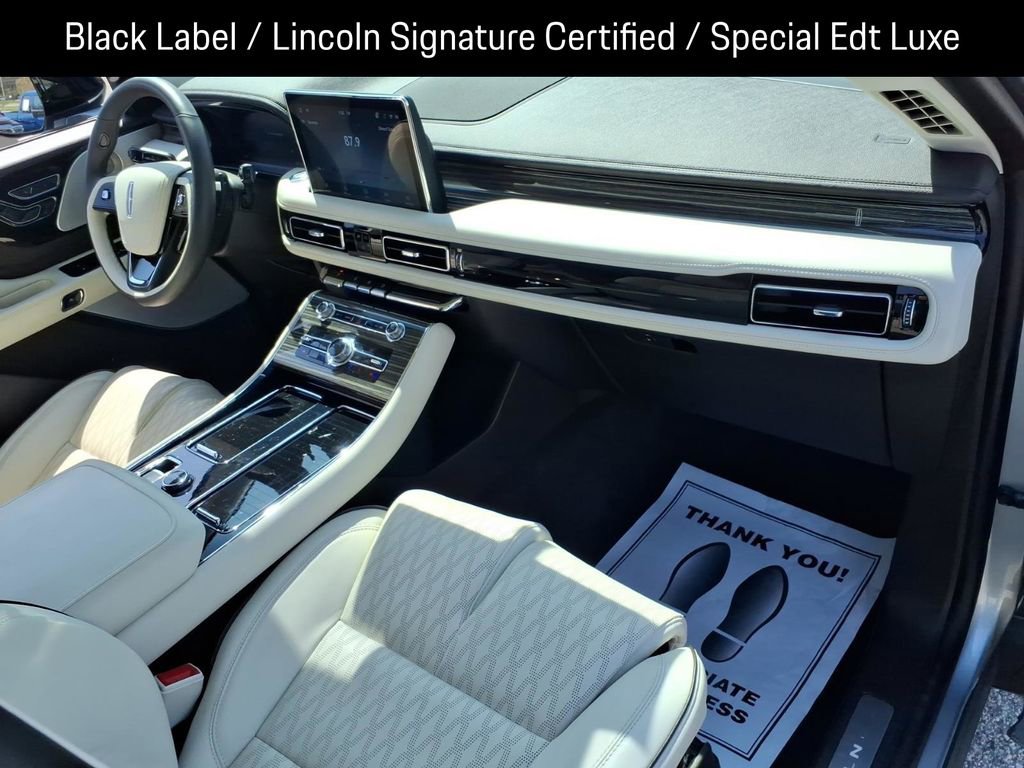 Certified 2024 Lincoln Aviator Black Label image 12