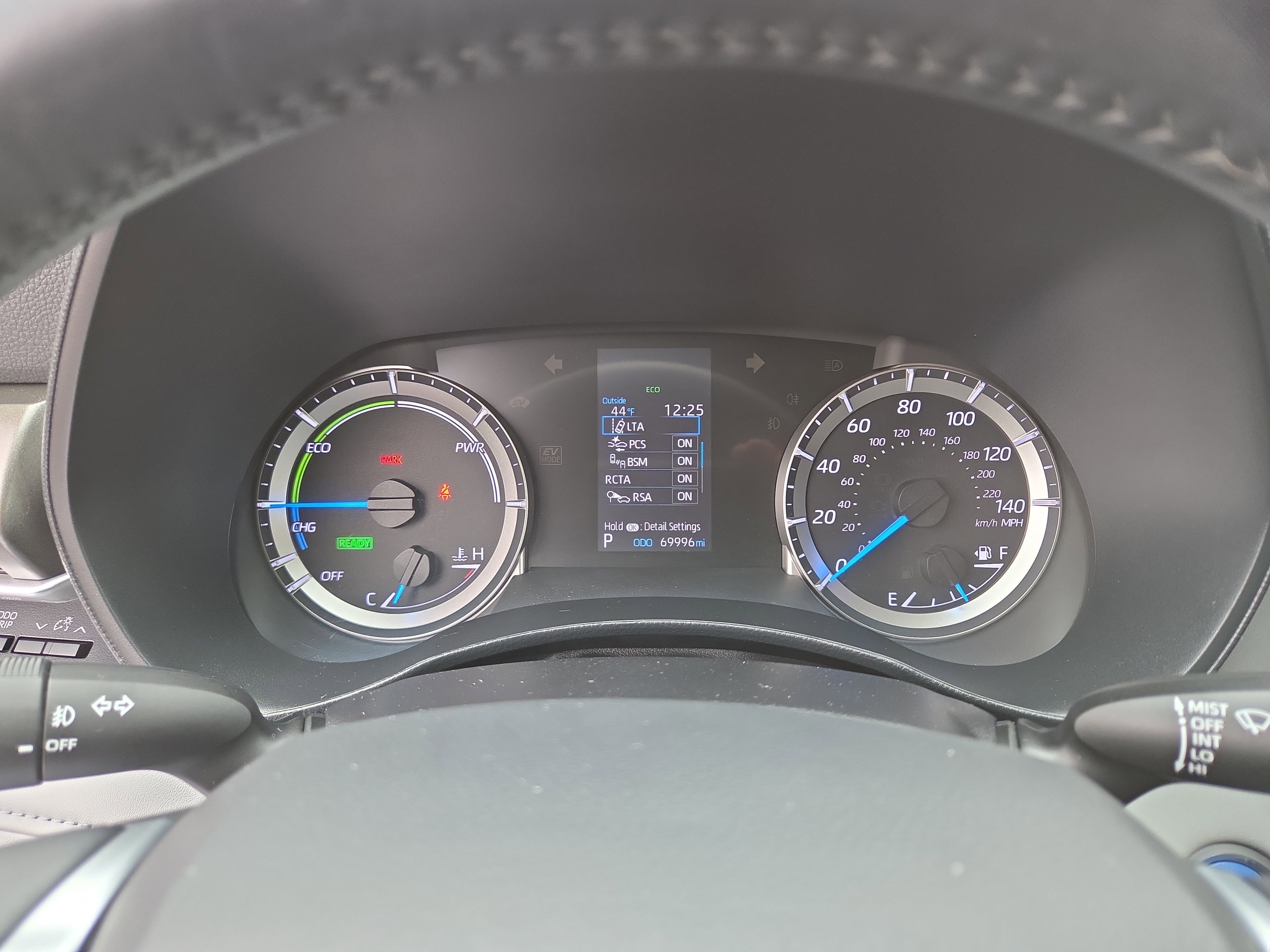 Used 2020 Toyota Highlander LE image 27