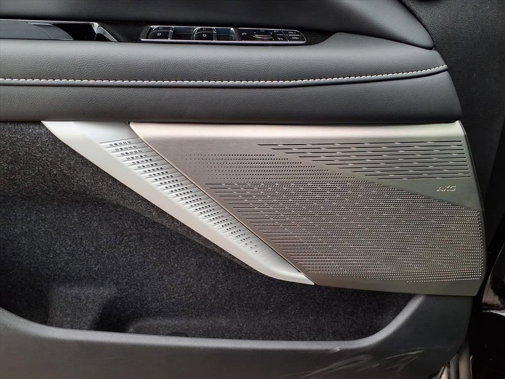 New 2026 Cadillac Optiq Sport 1 image 14