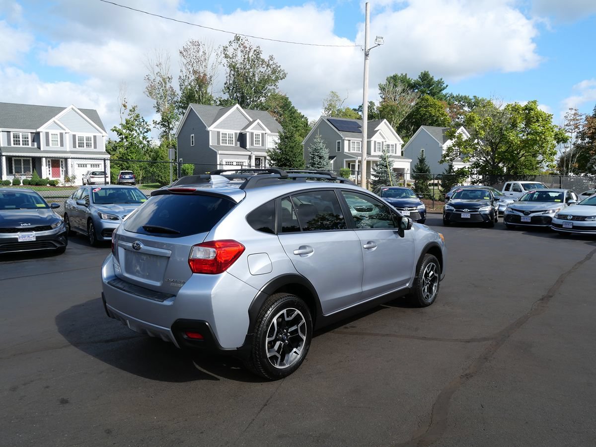 Used 2017 Subaru Crosstrek 2.0i Limited AWD/4WD image 5