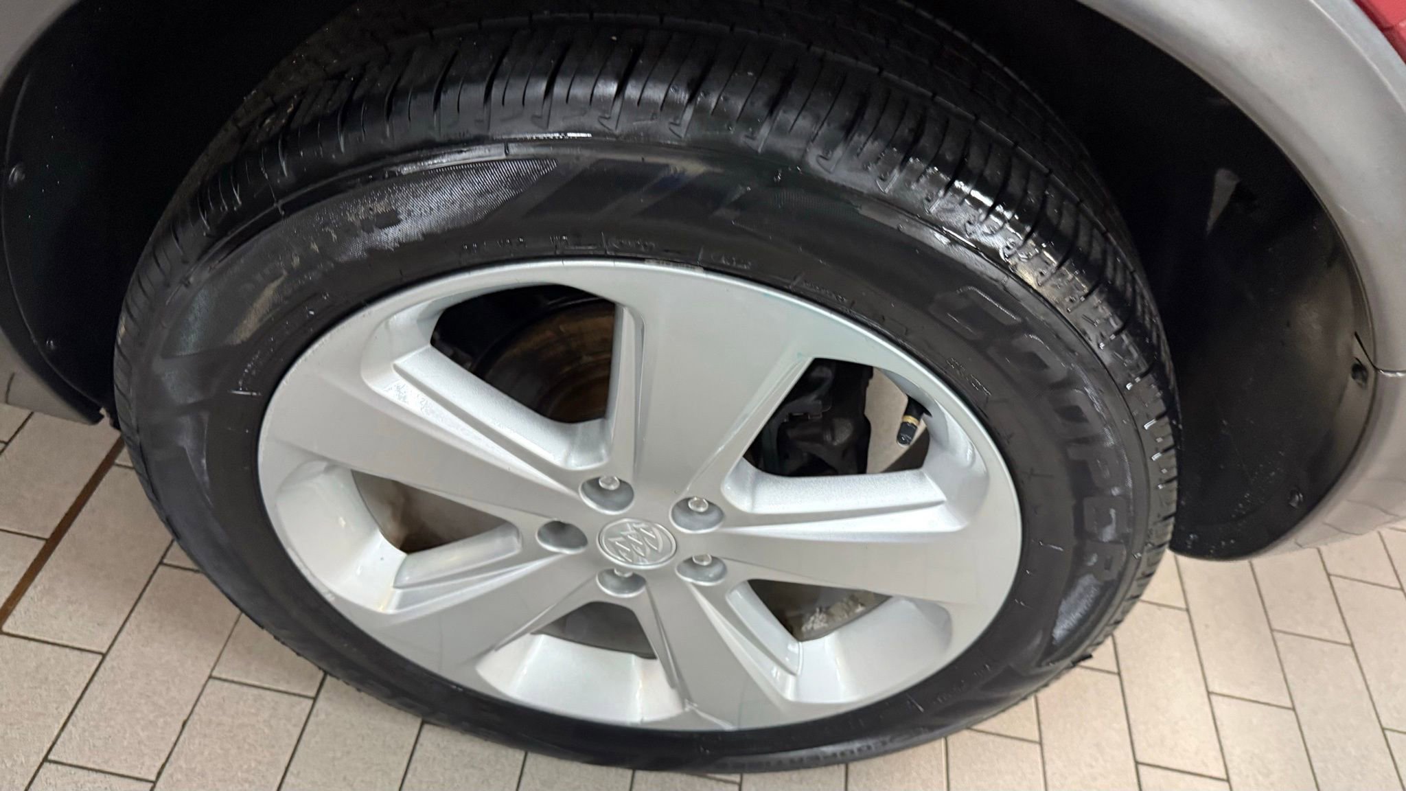 Used 2015 Buick Encore Convenience FWD image 29