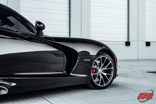 Used 2014 SRT Viper GTS w/ GTS Laguna Interior Package RWD image 34