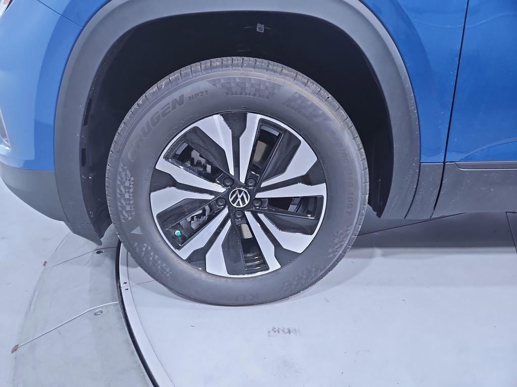 New 2025 Volkswagen Atlas Cross Sport SE image 25