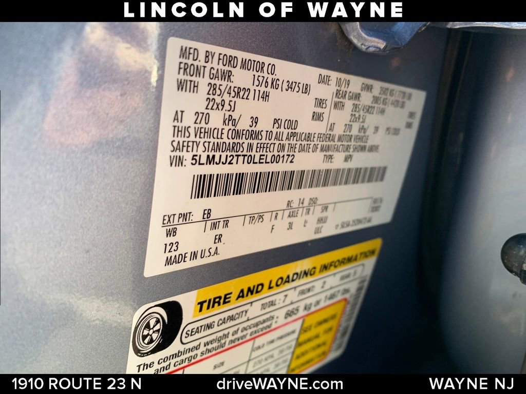 Used 2020 Lincoln Navigator Black Label w/ Cargo Convenience Package image 29