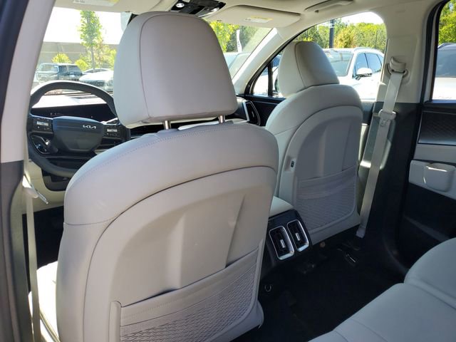 New 2026 Kia Sorento S FWD image 13