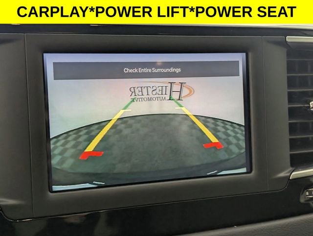Used 2022 Chrysler Voyager LX image 20