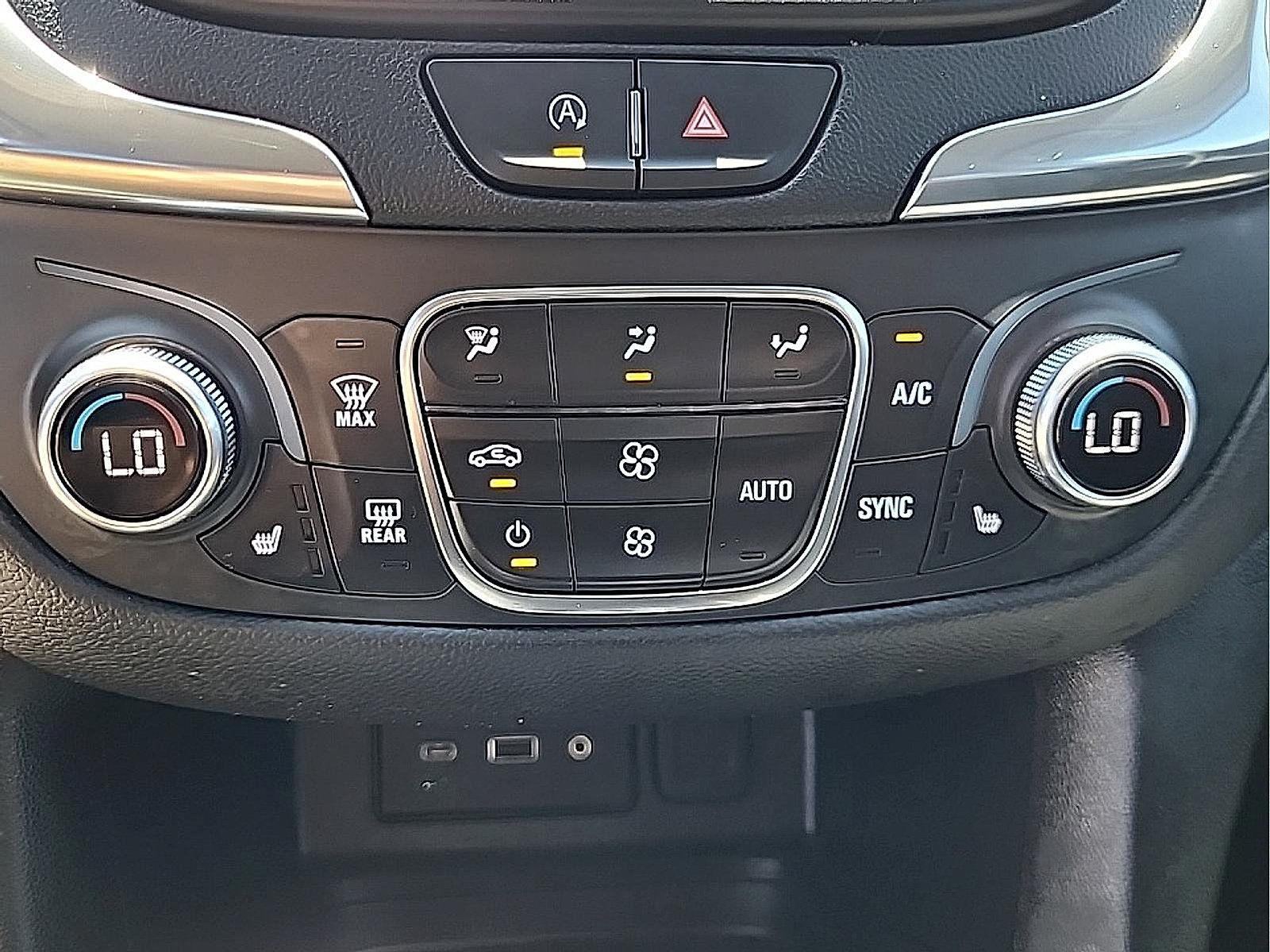 Used 2024 Chevrolet Equinox LT AWD/4WD image 23