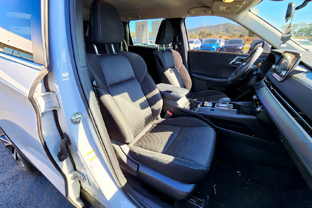 Used 2022 Mitsubishi Outlander ES AWD/4WD image 29