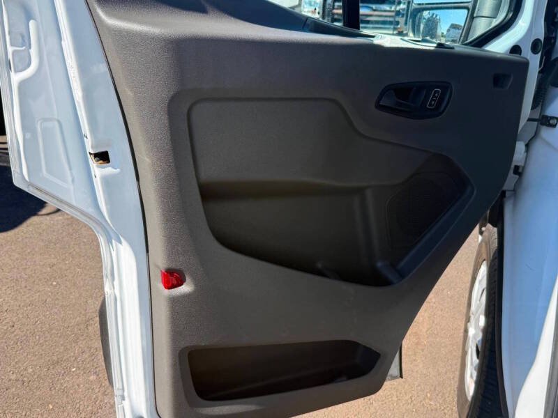 Used 2023 Ford Transit 350 XLT RWD image 11