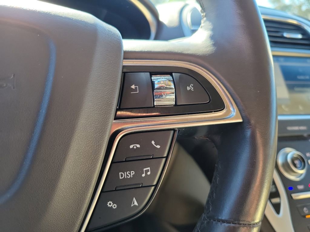 Used 2019 Lincoln Nautilus Reserve image 23