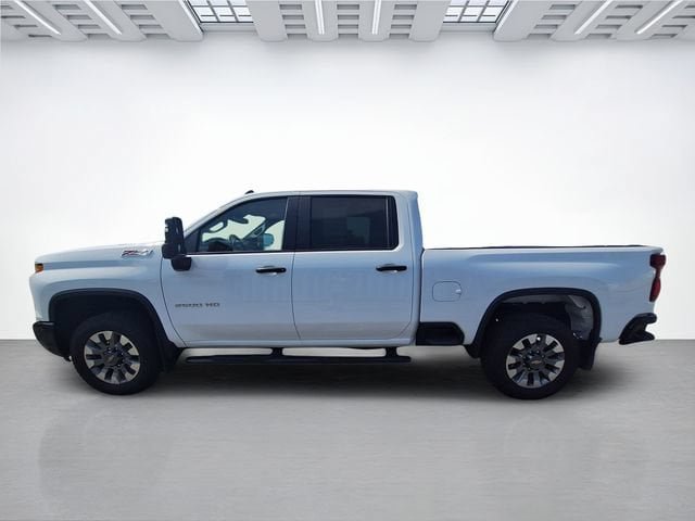 Used 2025 Chevrolet Silverado 2500 Custom w/ Custom Value Package AWD/4WD image 7