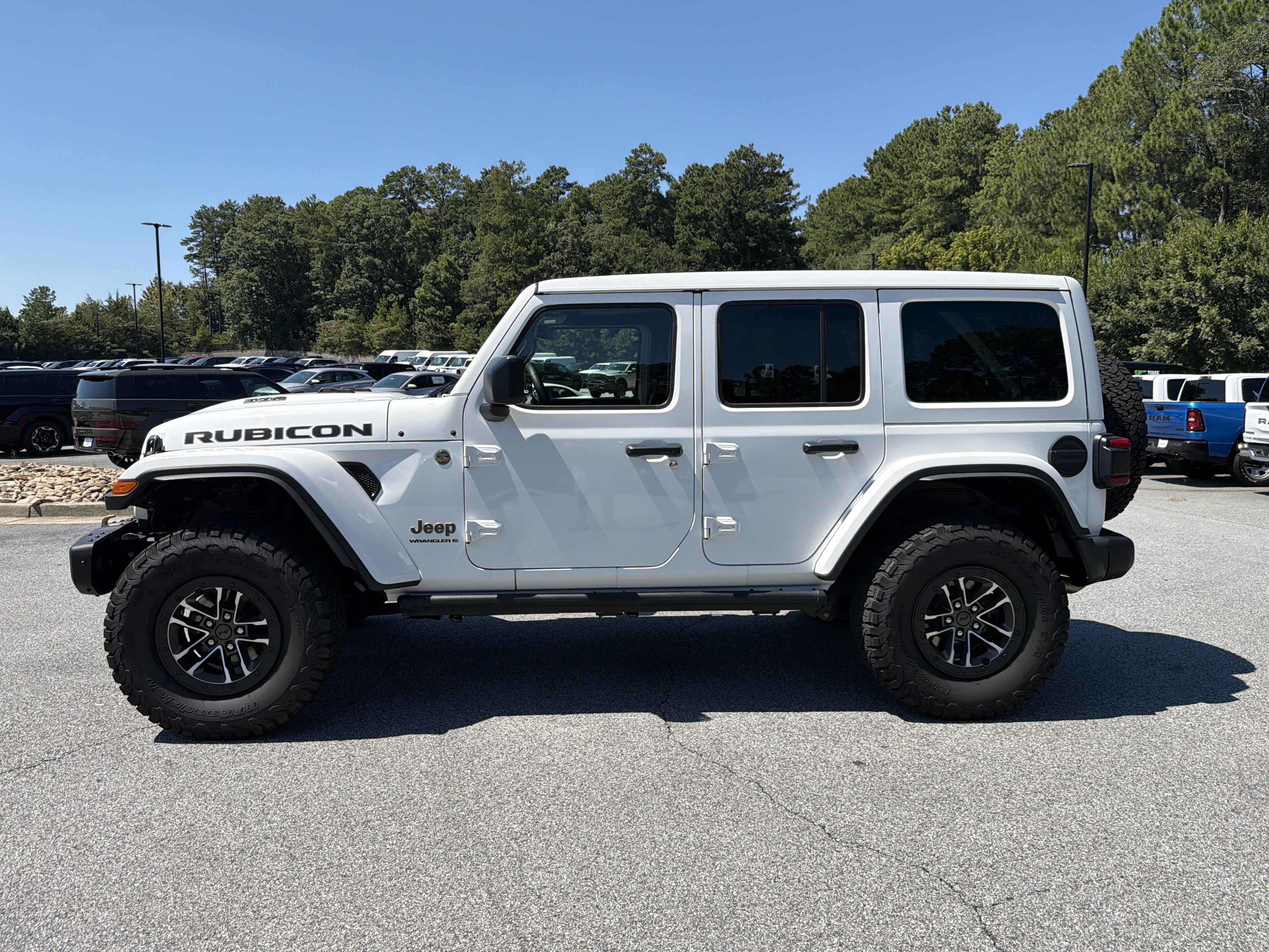 Used 2024 Jeep Wrangler Unlimited Rubicon 392 AWD/4WD image 4