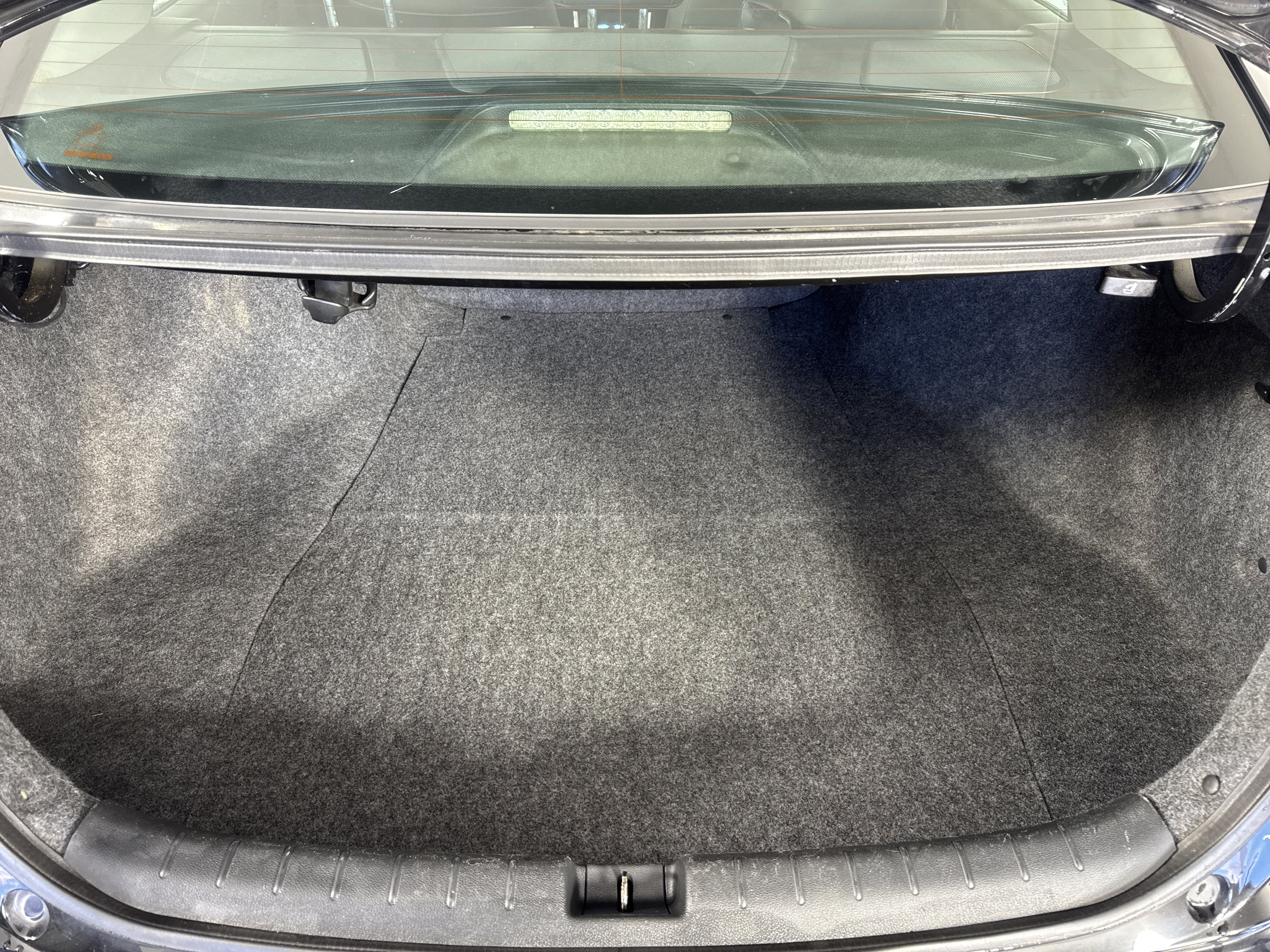 Used 2015 Honda Accord EX-L image 19