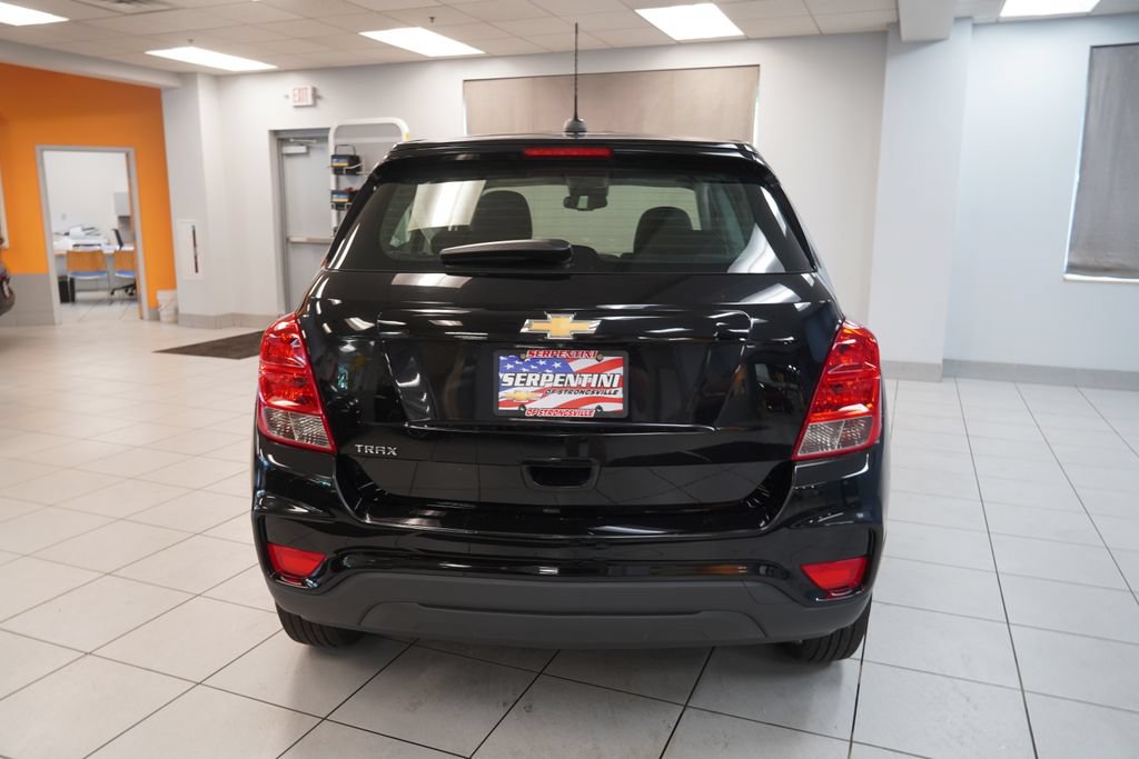 Used 2020 Chevrolet Trax LS FWD image 8