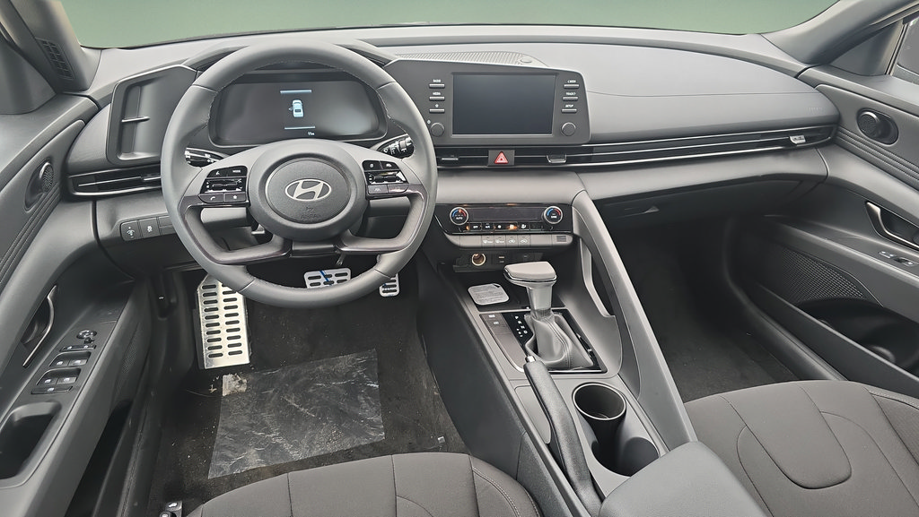 New 2026 Hyundai Elantra Sport FWD image 18