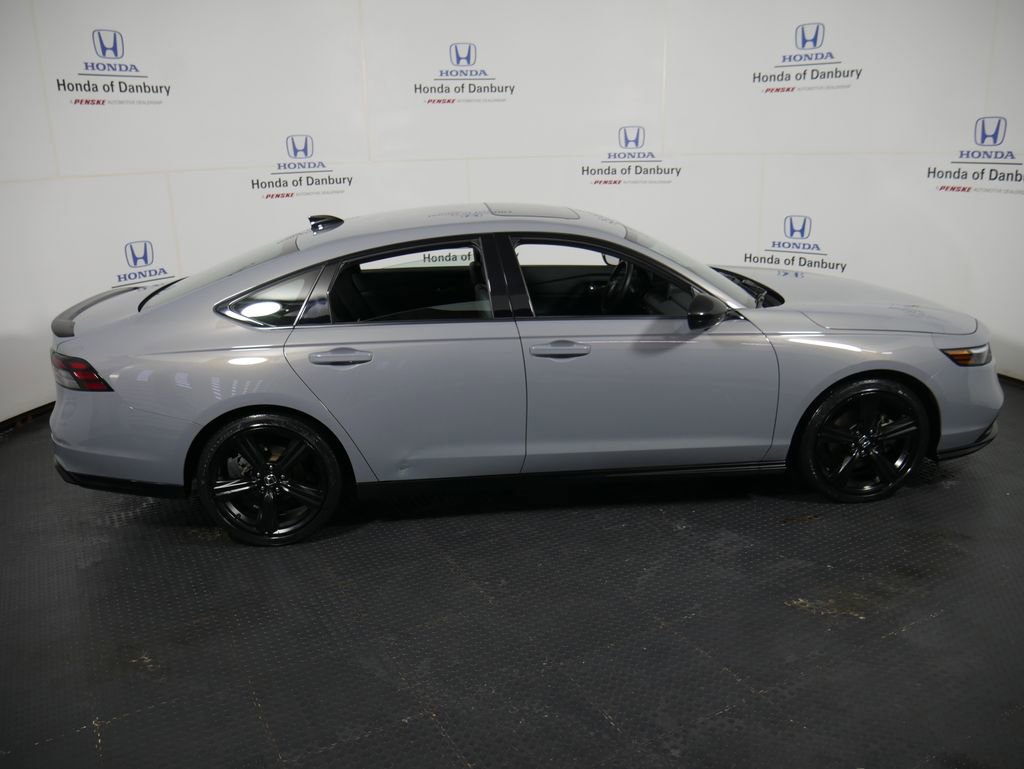 Used 2024 Honda Accord Sport image 3