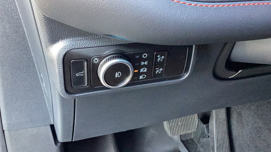 Used 2025 Ford Explorer ST image 24