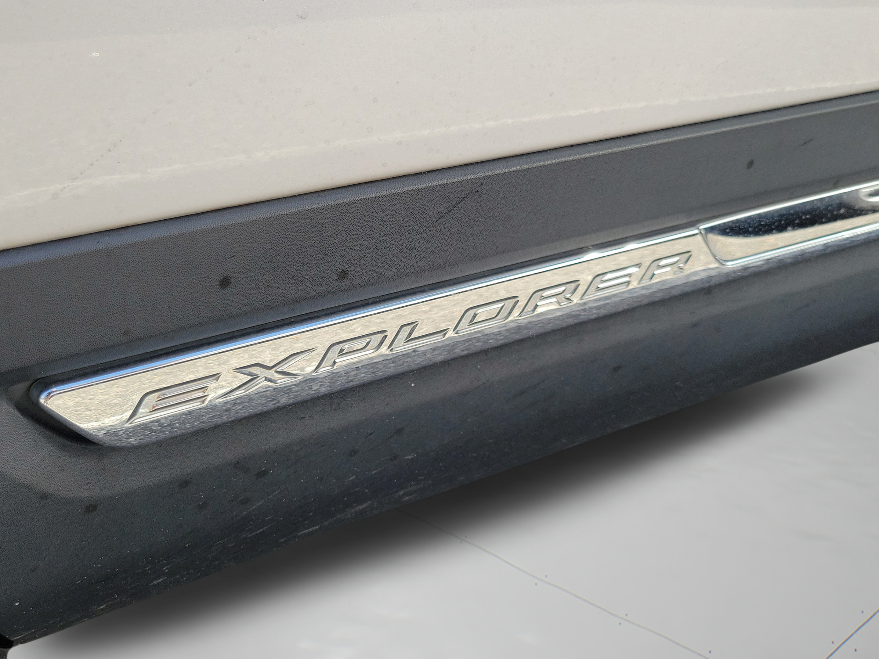 Used 2019 Ford Explorer XLT w/ Class III Trailer Tow Package FWD image 29
